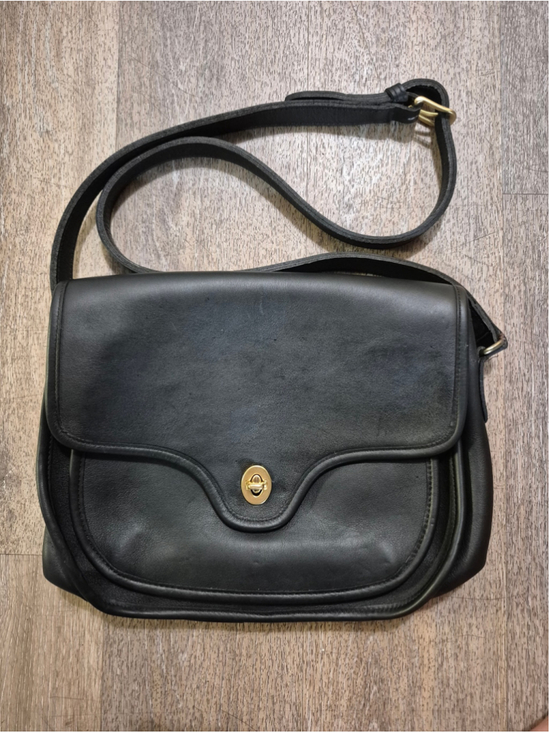 Coach Handbags - Women's Vtg Coach Leather Crossbody Bag One Size Black Gold